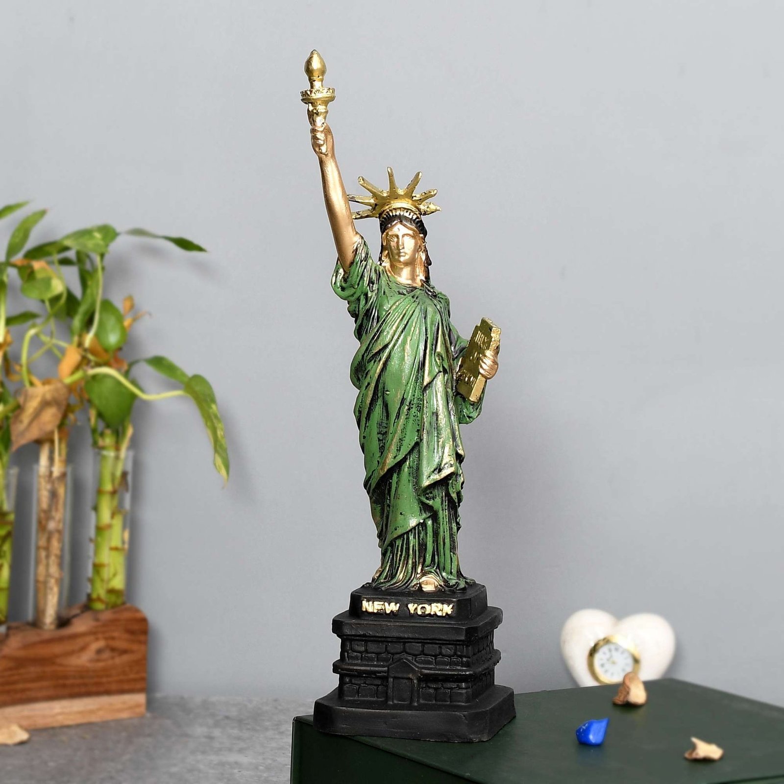 Art&Craft Statue of Liberty showpiece view 3