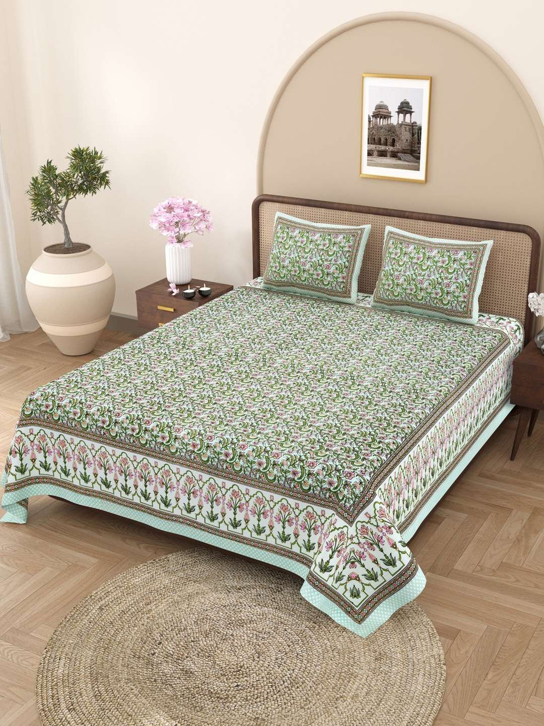 100% Pure Cotton Traditional  Printed Bedsheet for Double Bed King Size Bedsheet with 2 Pillow Covers