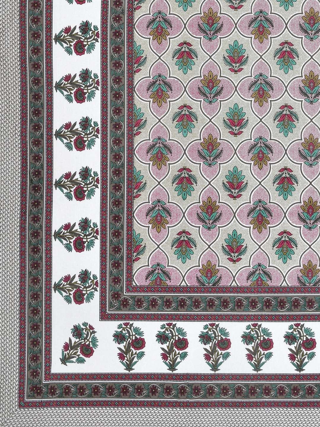 100% Pure Cotton Traditional  Printed Bedsheet for Double Bed King Size Bedsheet with 2 Pillow Covers