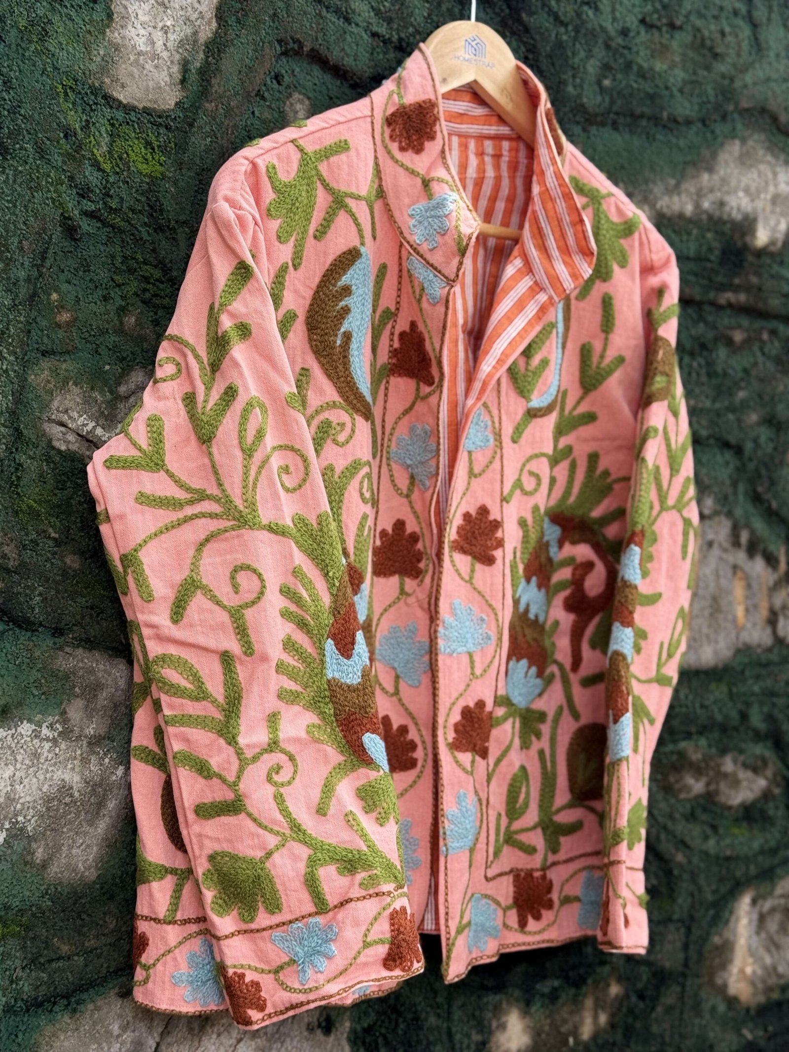 Womens Light Pink Velvet Embroidered Jacket with Floral Design view 7