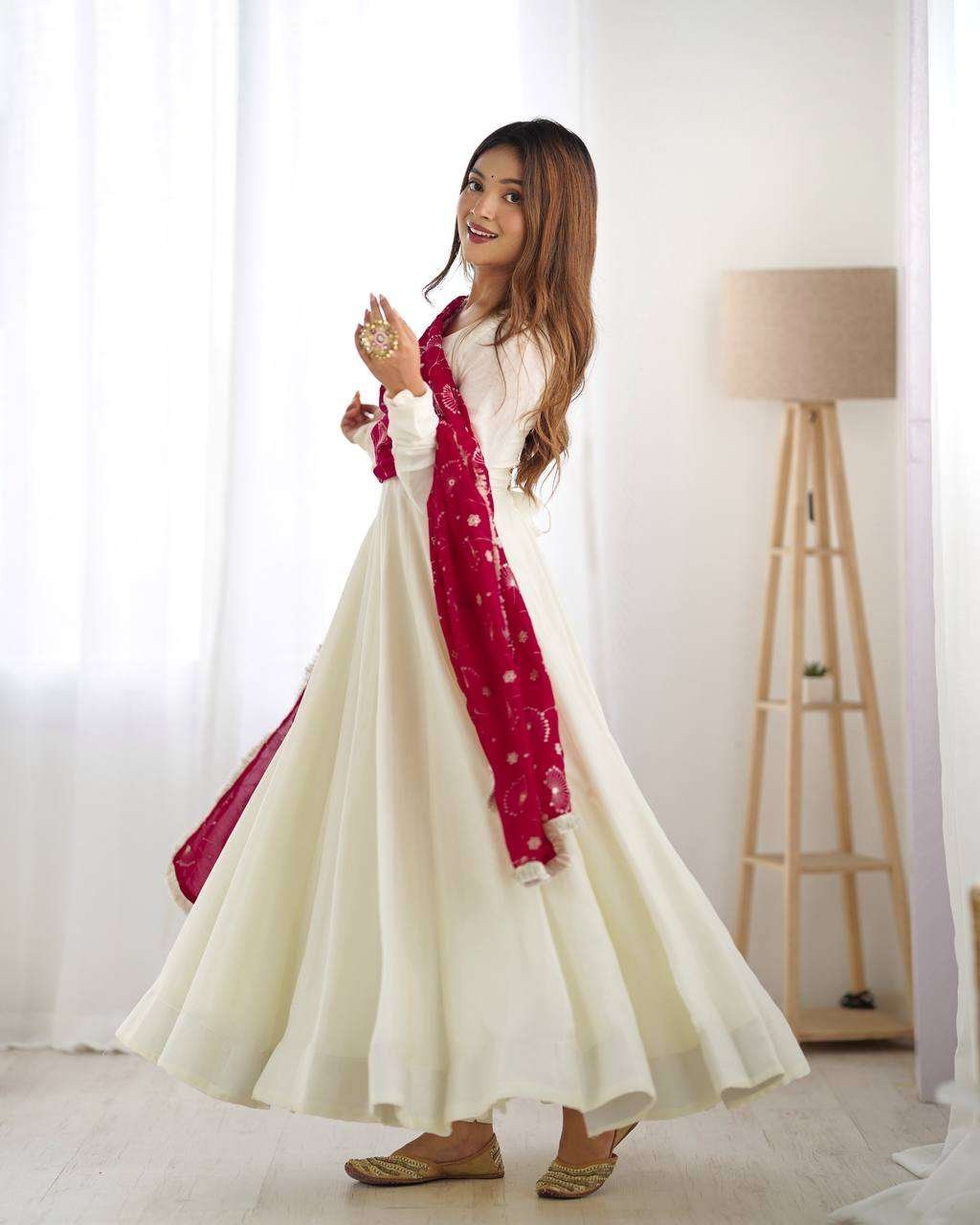Womens Pure Romansilk Chanderi Plain Anarkali Kurti With Dupatta & Pant Set