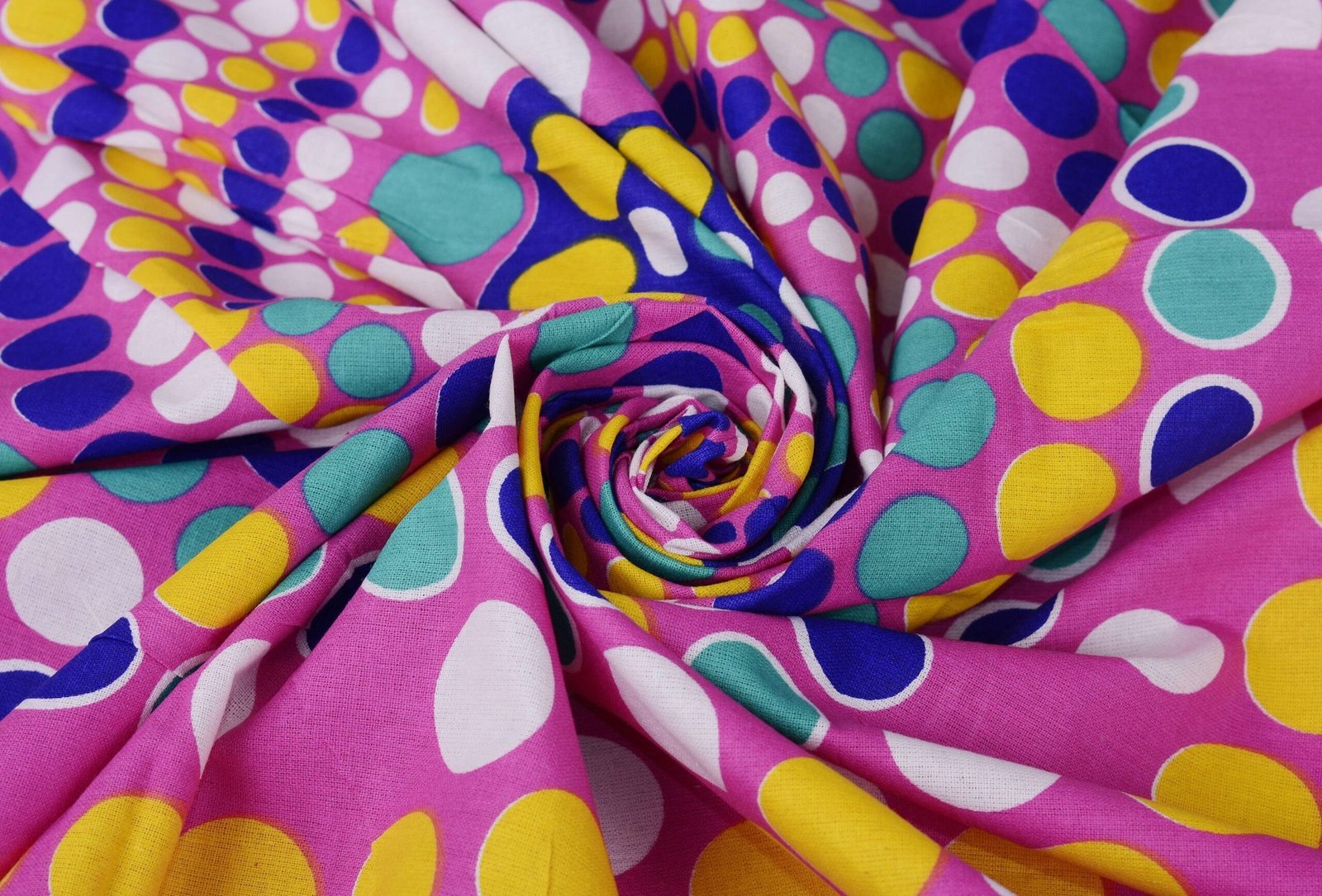 Jaipuri Printed Cotton Double Bedsheet With Two Pillow Covers.