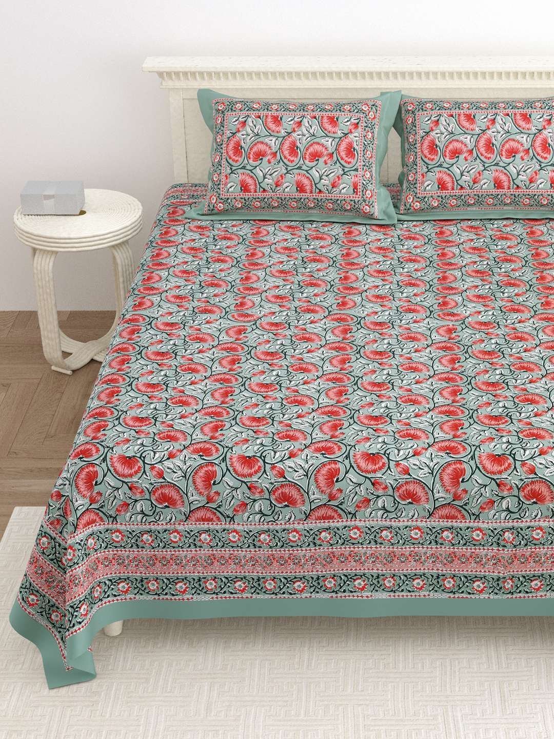 100% Pure Cotton Traditional  Printed Bedsheet for Double Bed King Size Bedsheet with 2 Pillow Covers