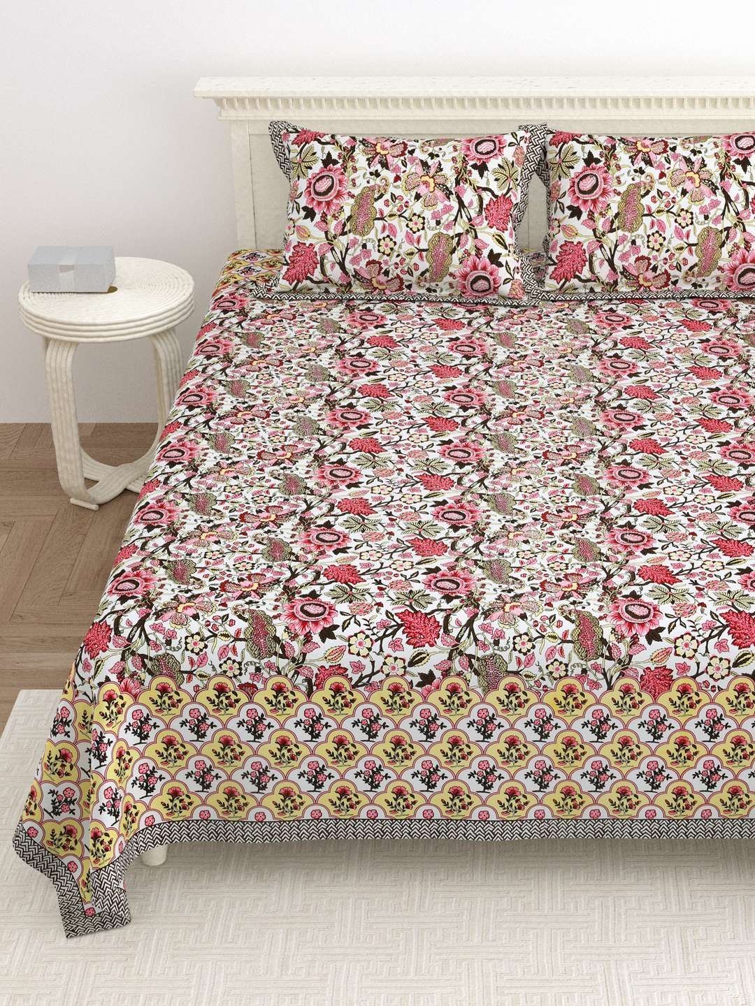 100% Pure Cotton Traditional  Printed Bedsheet for Double Bed King Size Bedsheet with 2 Pillow Covers