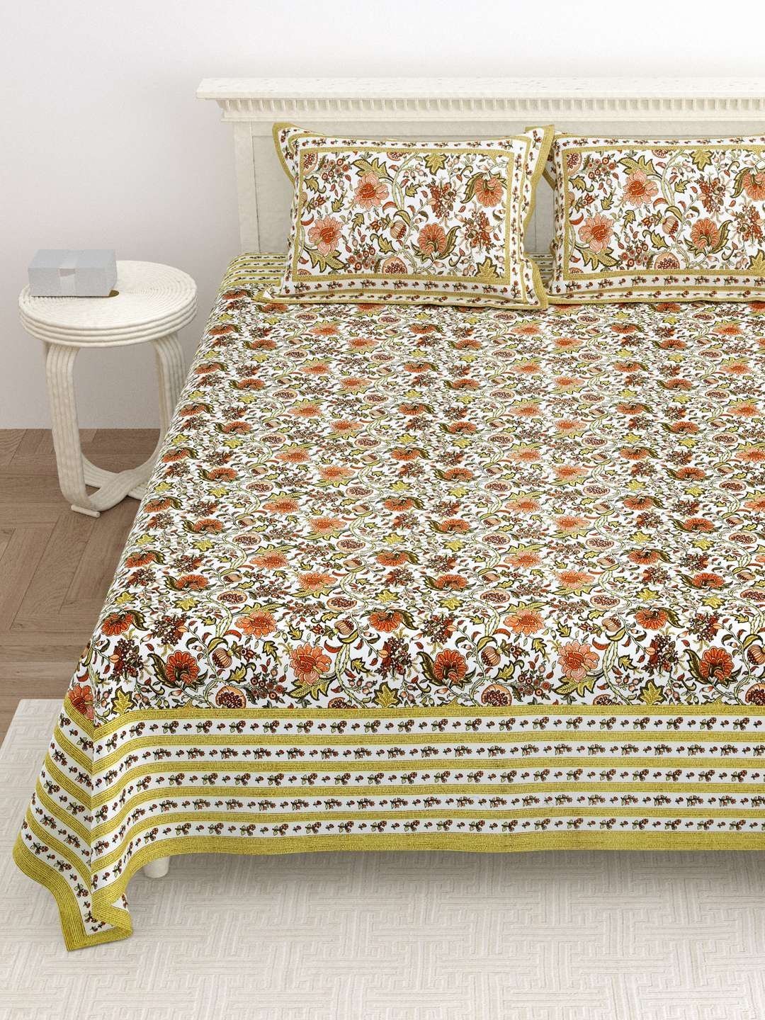 100% Pure Cotton Traditional  Printed Bedsheet for Double Bed King Size Bedsheet with 2 Pillow Covers