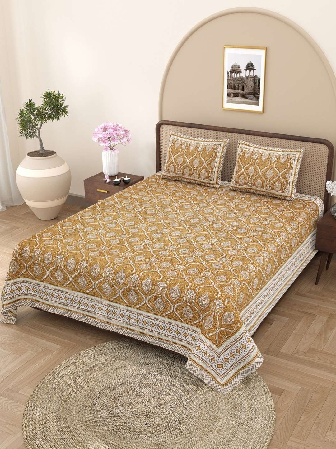 100% Pure Cotton Traditional  Printed Bedsheet for Double Bed King Size Bedsheet with 2 Pillow Covers