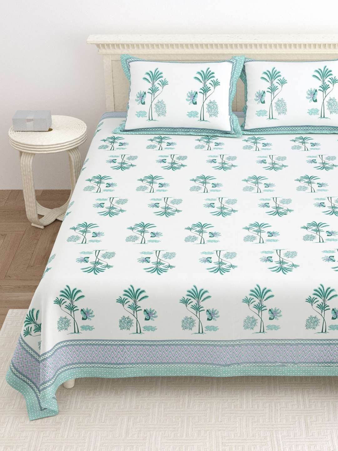 100% Pure Cotton Traditional  Printed Bedsheet for Double Bed King Size Bedsheet with 2 Pillow Covers