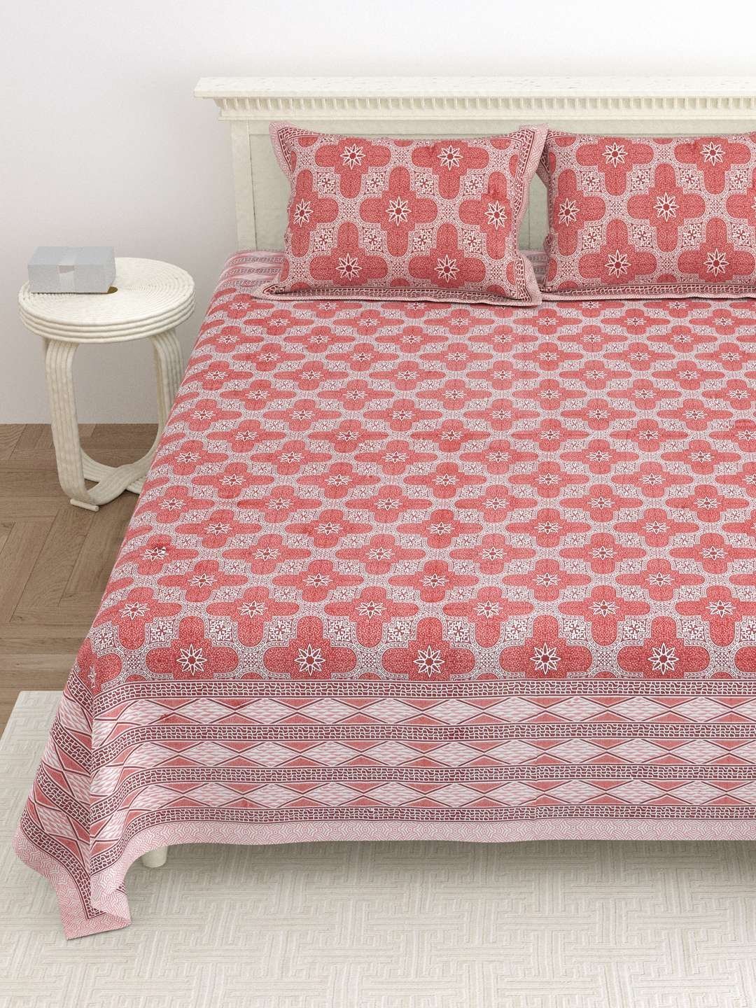 100% Pure Cotton Traditional  Printed Bedsheet for Double Bed King Size Bedsheet with 2 Pillow Covers