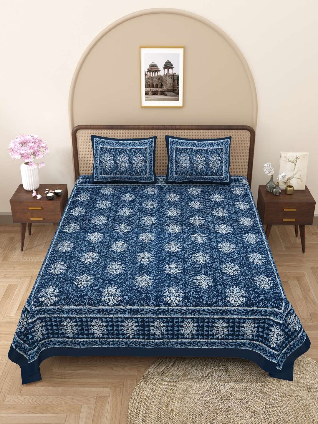 100% Pure Cotton Traditional  Printed Bedsheet for Double Bed King Size Bedsheet with 2 Pillow Covers