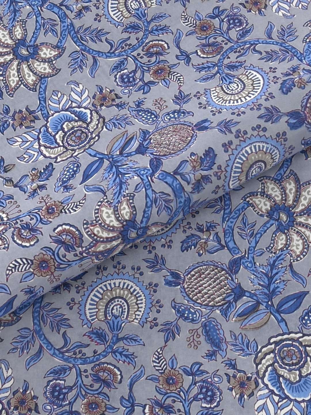 100% Pure Cotton Traditional  Printed Bedsheet for Double Bed King Size Bedsheet with 2 Pillow Covers