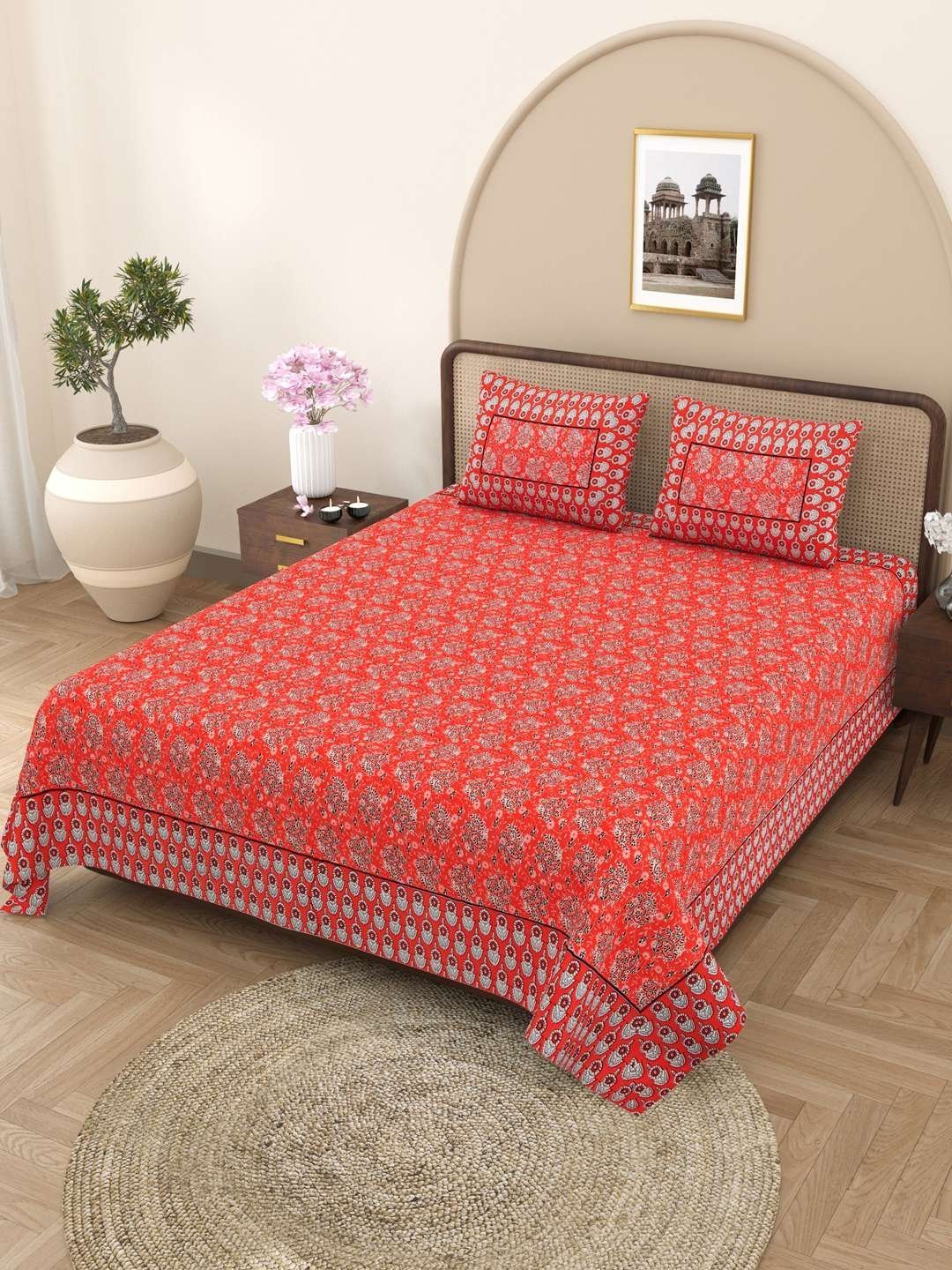 100% Pure Cotton Traditional  Printed Bedsheet for Double Bed King Size Bedsheet with 2 Pillow Covers