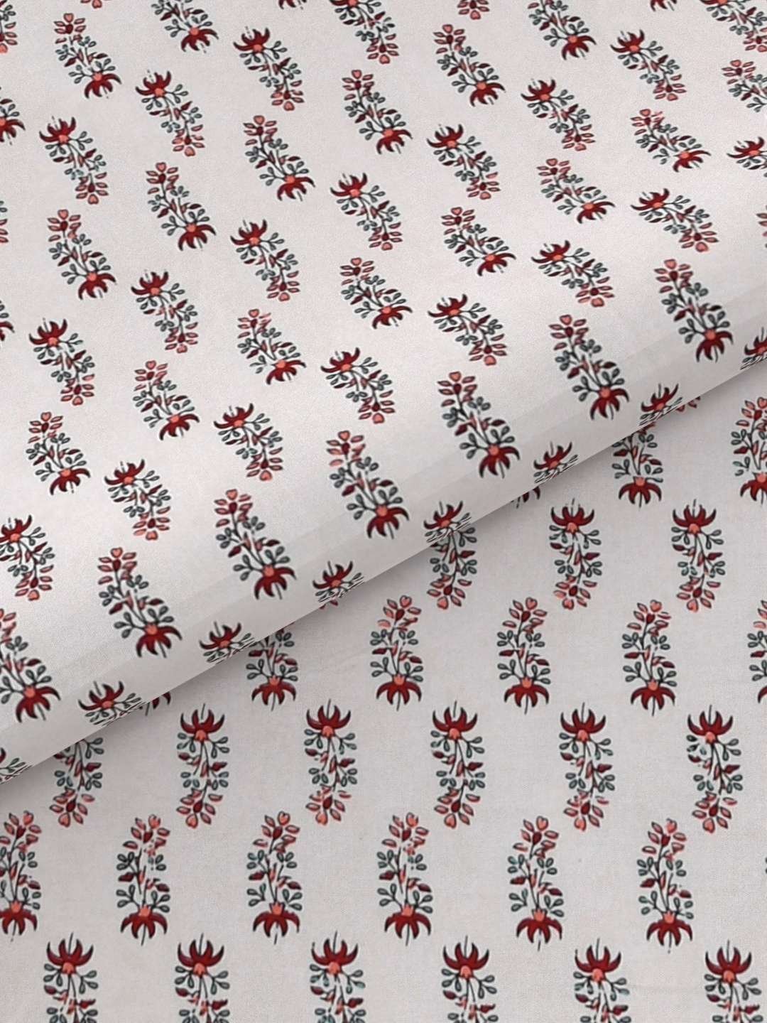 100% Pure Cotton Traditional  Printed Bedsheet for Double Bed King Size Bedsheet with 2 Pillow Covers