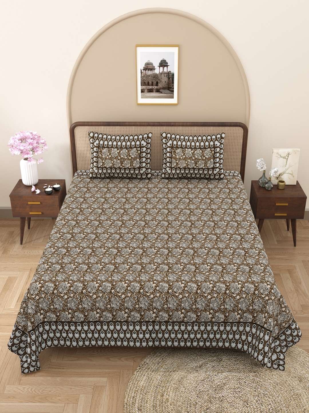 100% Pure Cotton Traditional  Printed Bedsheet for Double Bed King Size Bedsheet with 2 Pillow Covers