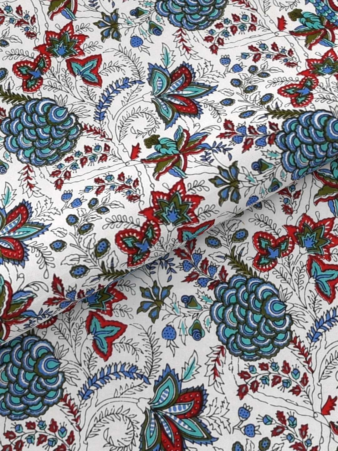 100% Pure Cotton Traditional  Printed Bedsheet for Double Bed King Size Bedsheet with 2 Pillow Covers