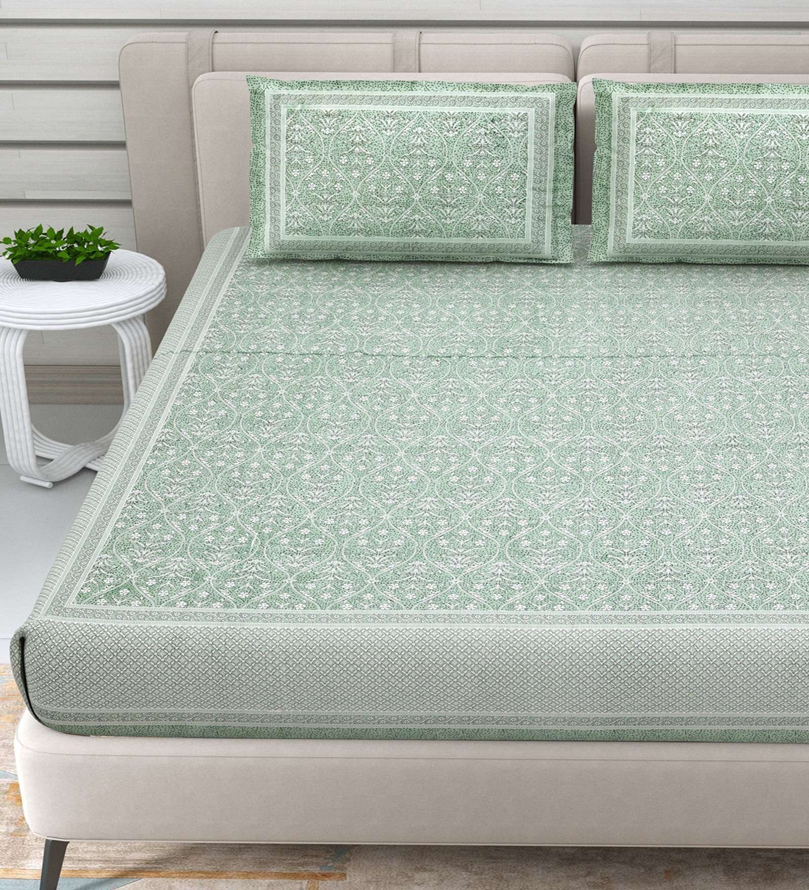 100% Pure Cotton Traditional  Printed Bedsheet for Double Bed King Size Bedsheet with 2 Pillow Covers