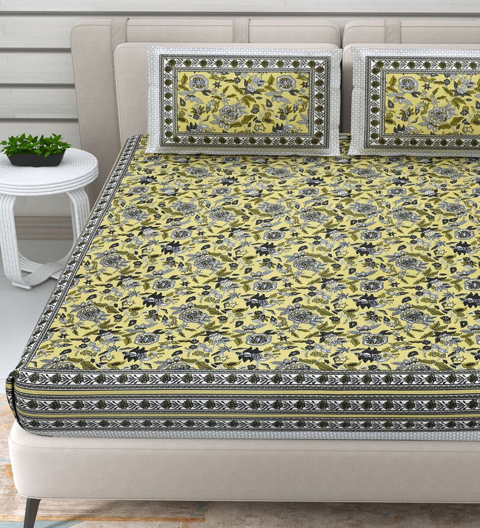 100% Pure Cotton Traditional  Printed Bedsheet for Double Bed King Size Bedsheet with 2 Pillow Covers