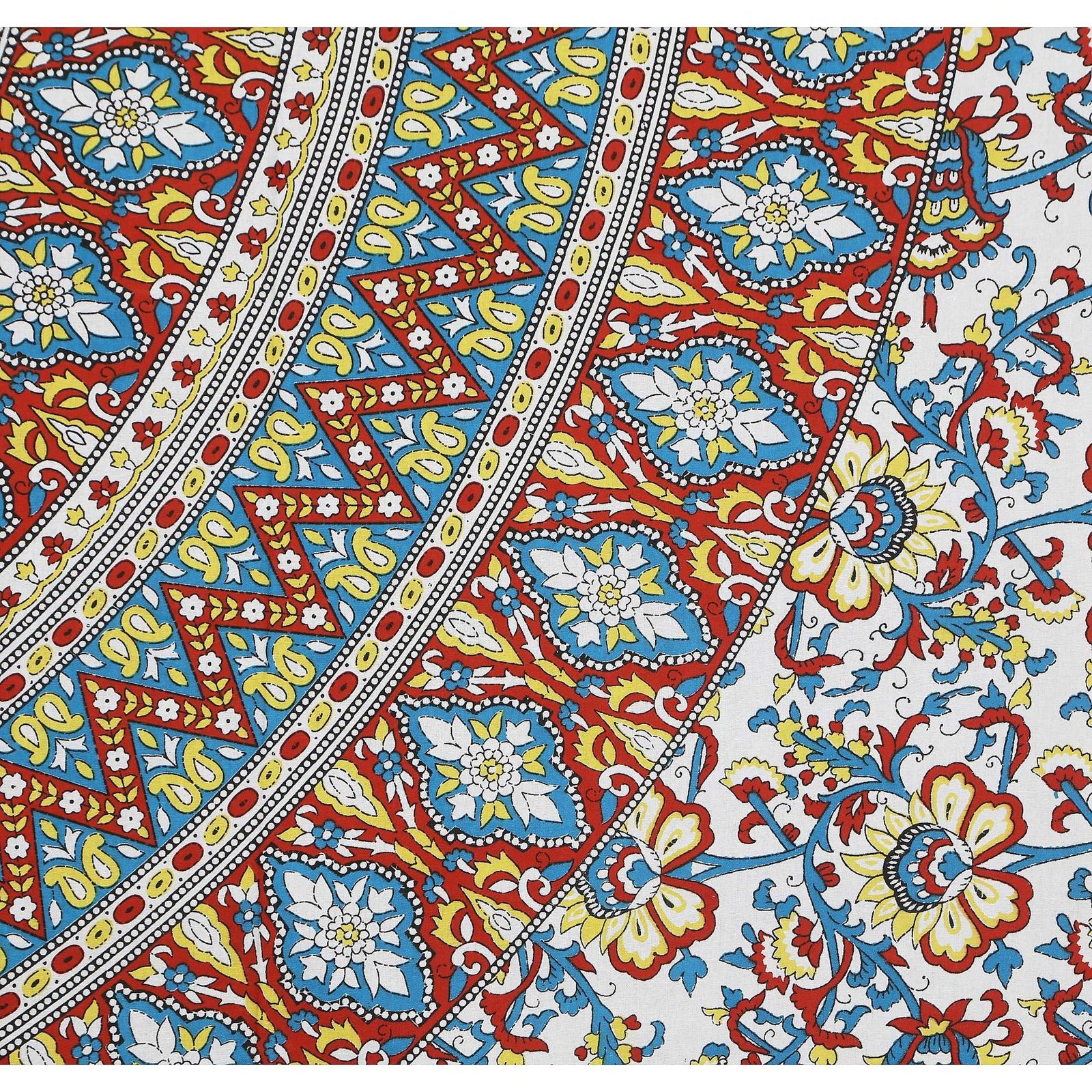 100% Pure Cotton Traditional  Printed Bedsheet for Double Bed King Size Bedsheet with 2 Pillow Covers