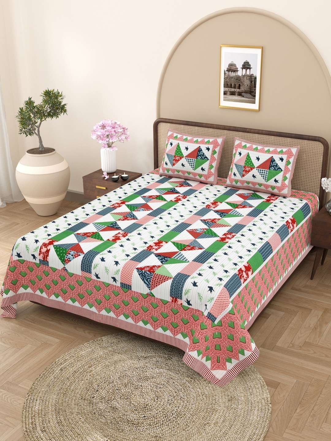 100% Pure Cotton Traditional  Printed Bedsheet for Double Bed King Size Bedsheet with 2 Pillow Covers