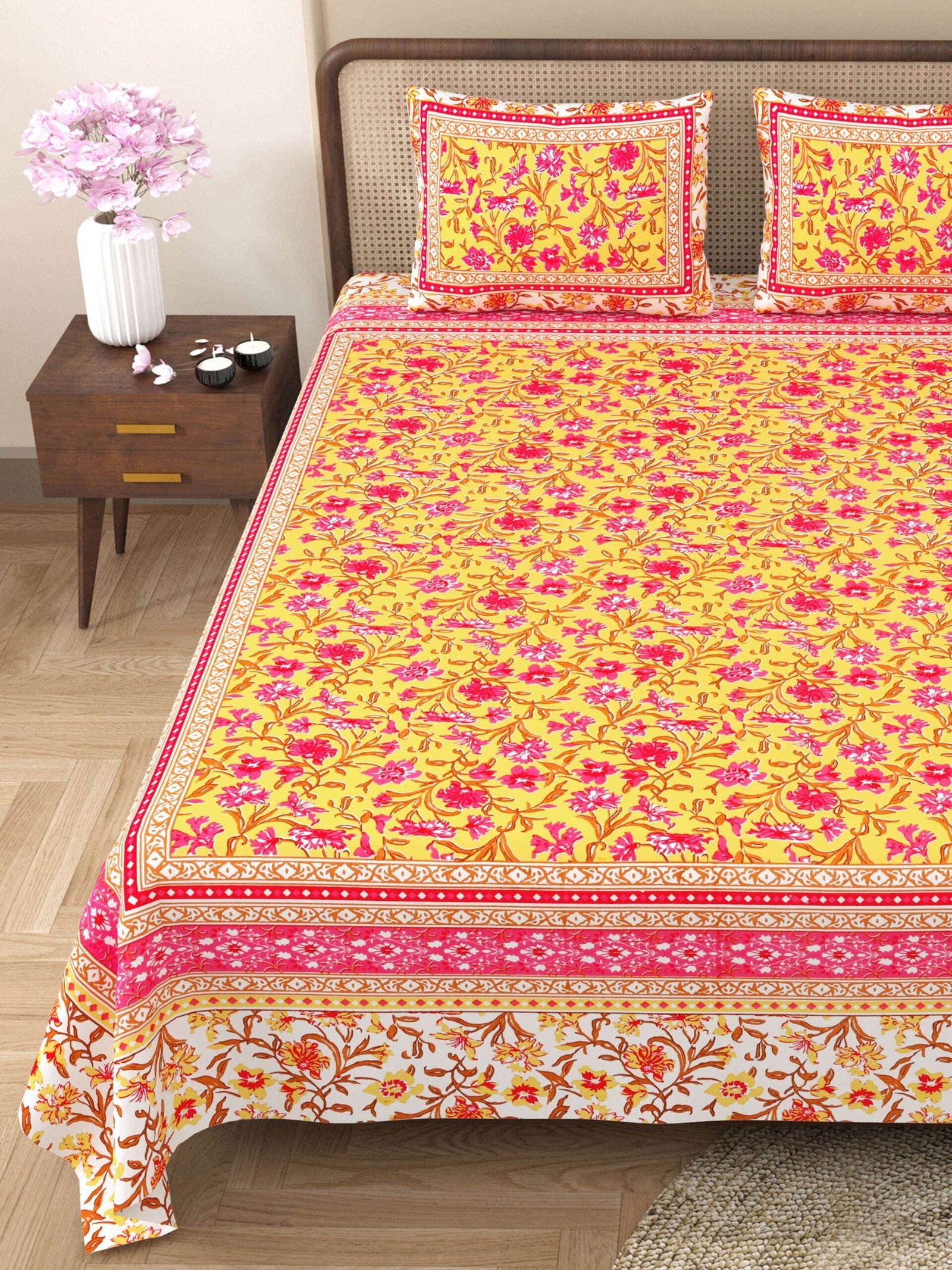 100% Pure Cotton Traditional  Printed Bedsheet for Double Bed King Size Bedsheet with 2 Pillow Covers