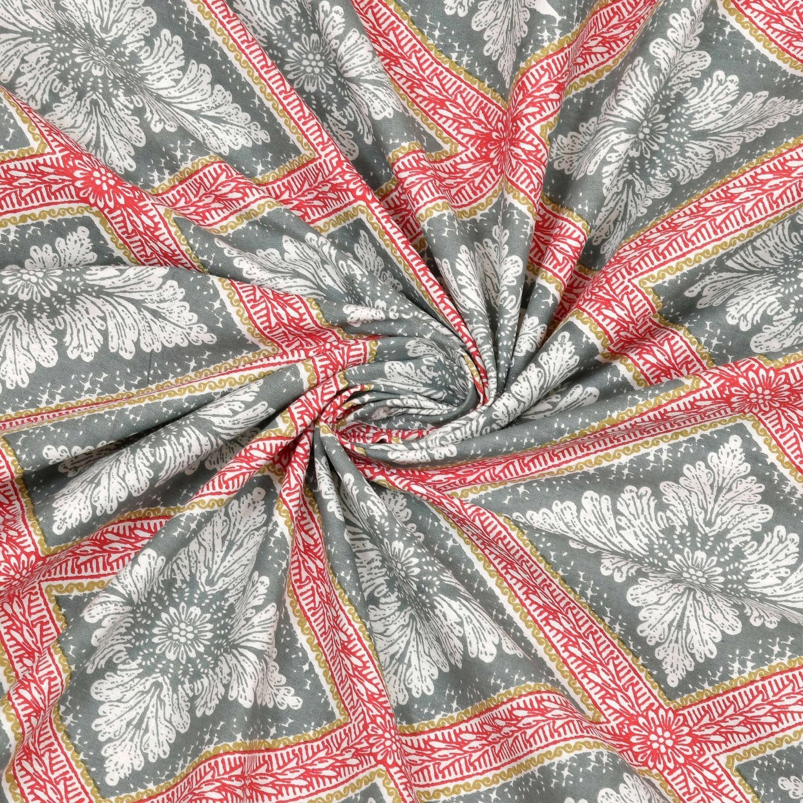 100% Pure Cotton Traditional  Printed Bedsheet for Double Bed King Size Bedsheet with 2 Pillow Covers