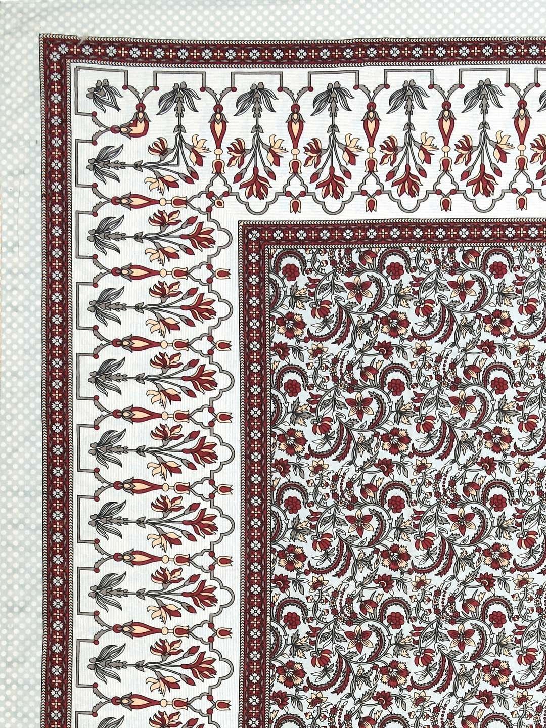 100% Pure Cotton Traditional  Printed Bedsheet for Double Bed King Size Bedsheet with 2 Pillow Covers