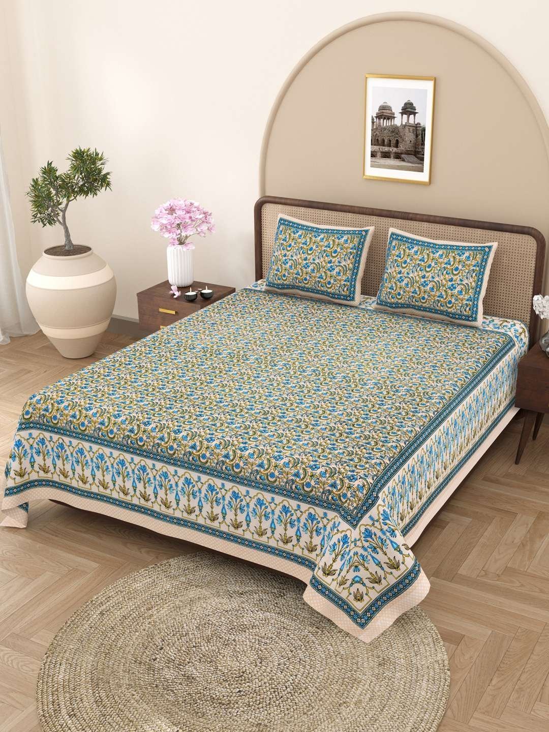 100% Pure Cotton Traditional  Printed Bedsheet for Double Bed King Size Bedsheet with 2 Pillow Covers