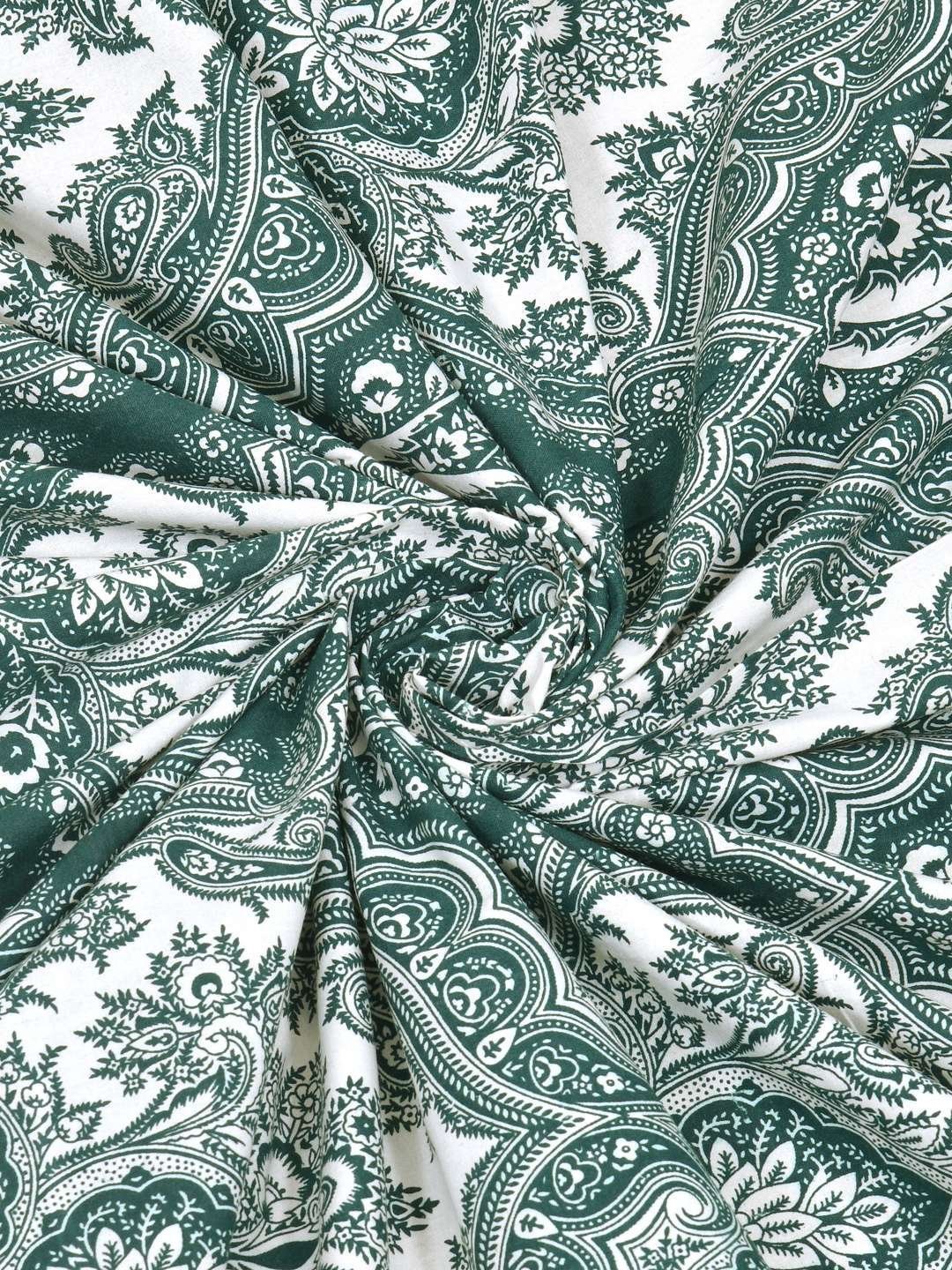 100% Pure Cotton Traditional  Printed Bedsheet for Double Bed King Size Bedsheet with 2 Pillow Covers