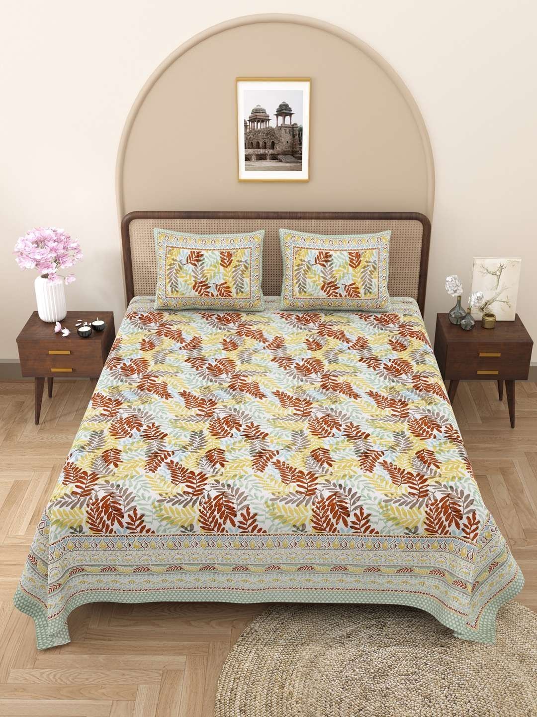 100% Pure Cotton Traditional  Printed Bedsheet for Double Bed King Size Bedsheet with 2 Pillow Covers