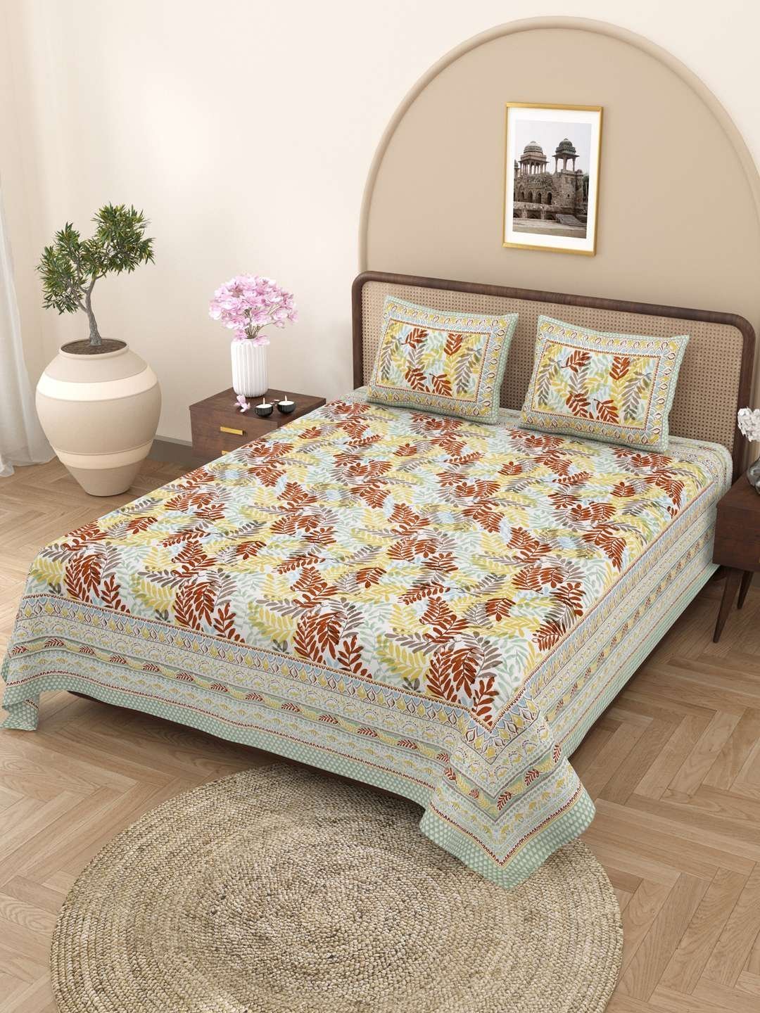 100% Pure Cotton Traditional  Printed Bedsheet for Double Bed King Size Bedsheet with 2 Pillow Covers