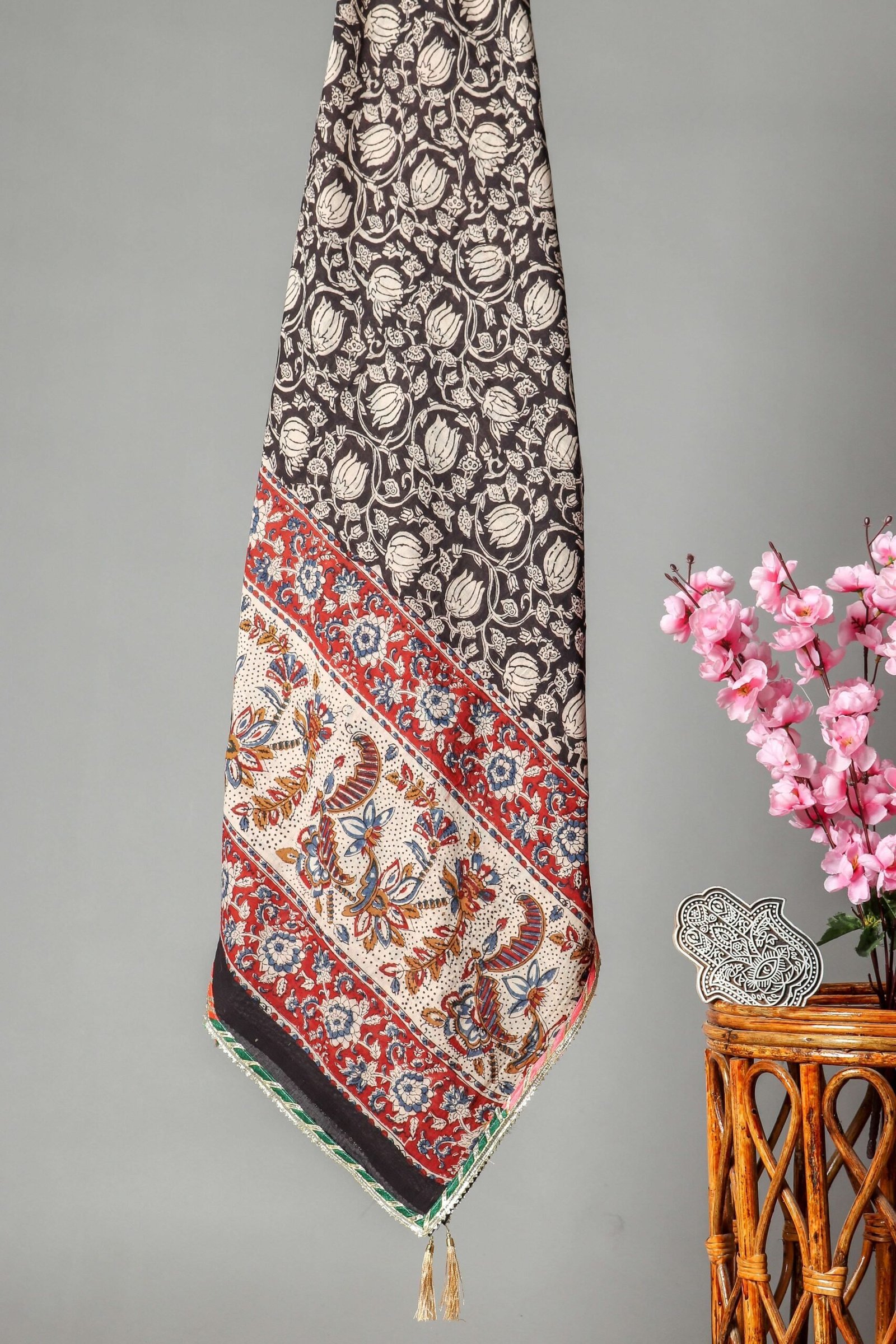 Women Pure Cotton Block Printed Dupatta Set