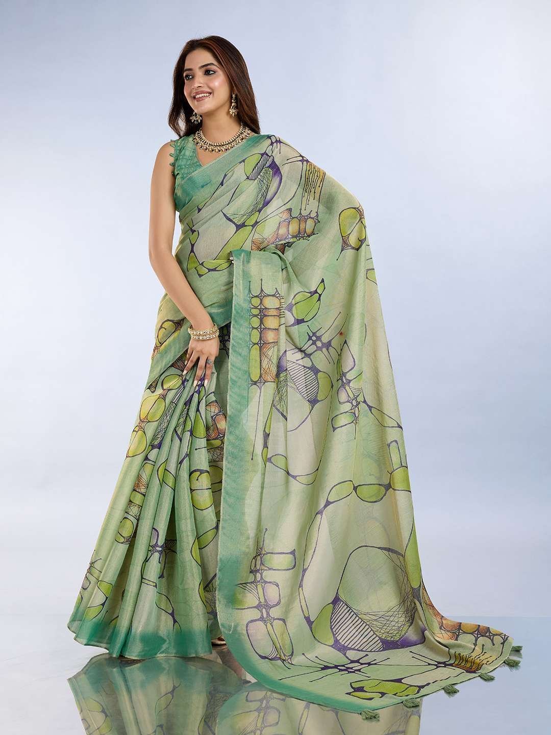 Exquisite Light Green Printed Linen Saree with Abstract Dragonfly and Geometric Patterns – Perfect for Modern Ethnic Wear