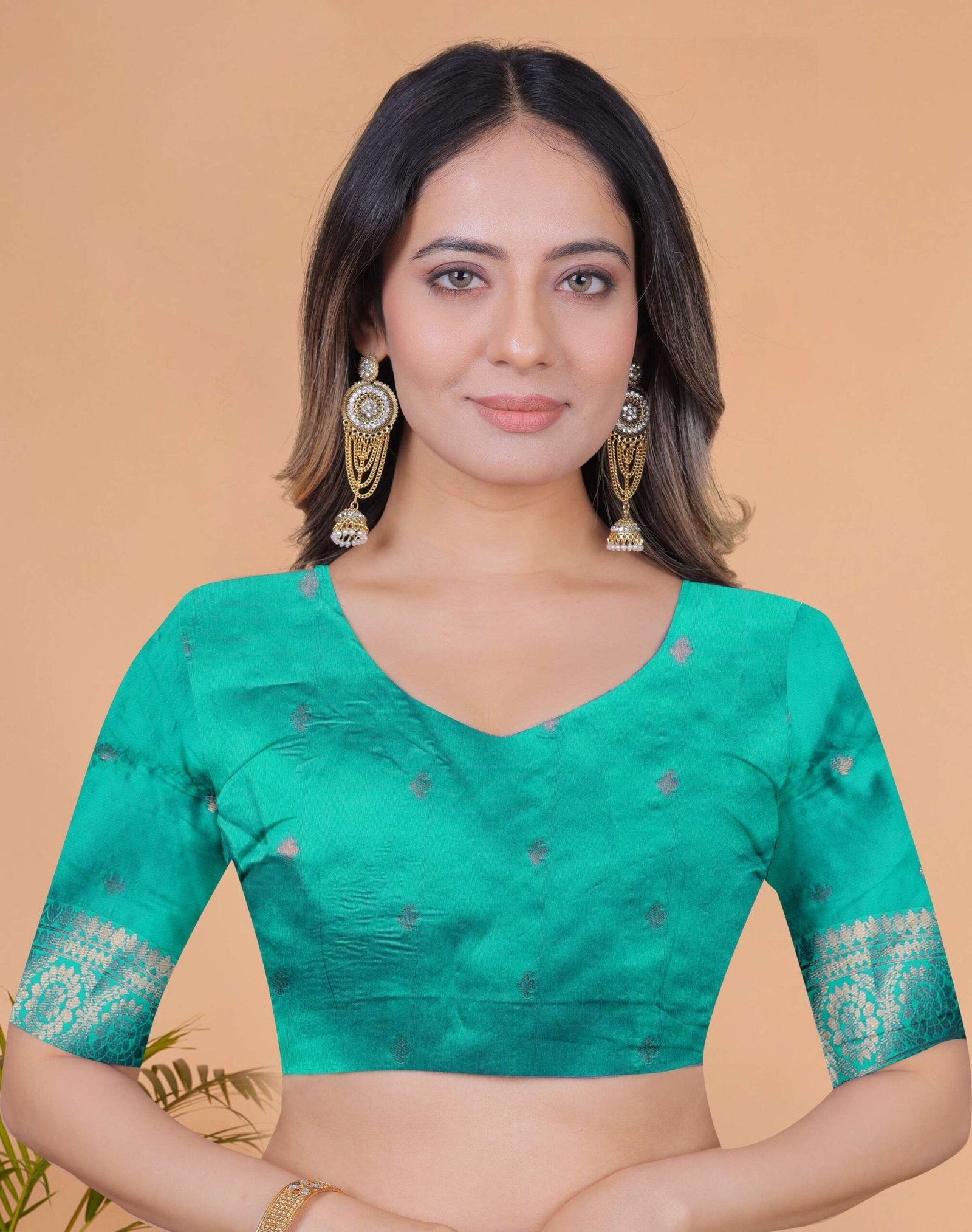 Royal Enchant Banarasi Silk Saree ? Lavender Silver with Peacock Zari Pallu