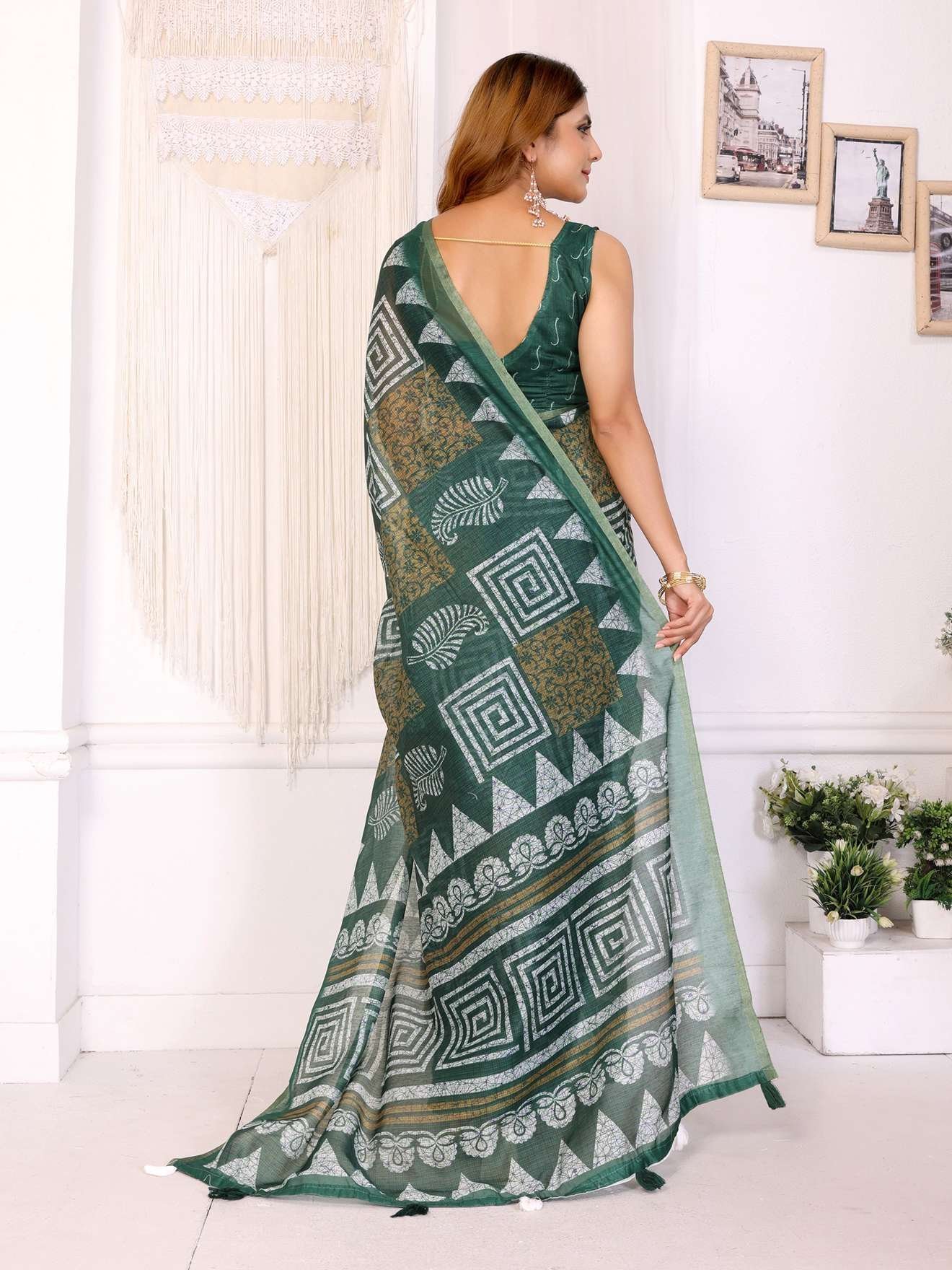 Stylish Bottle Green Chanderi Saree with Bold Geometric Digital Print ? Trendy & Elegant