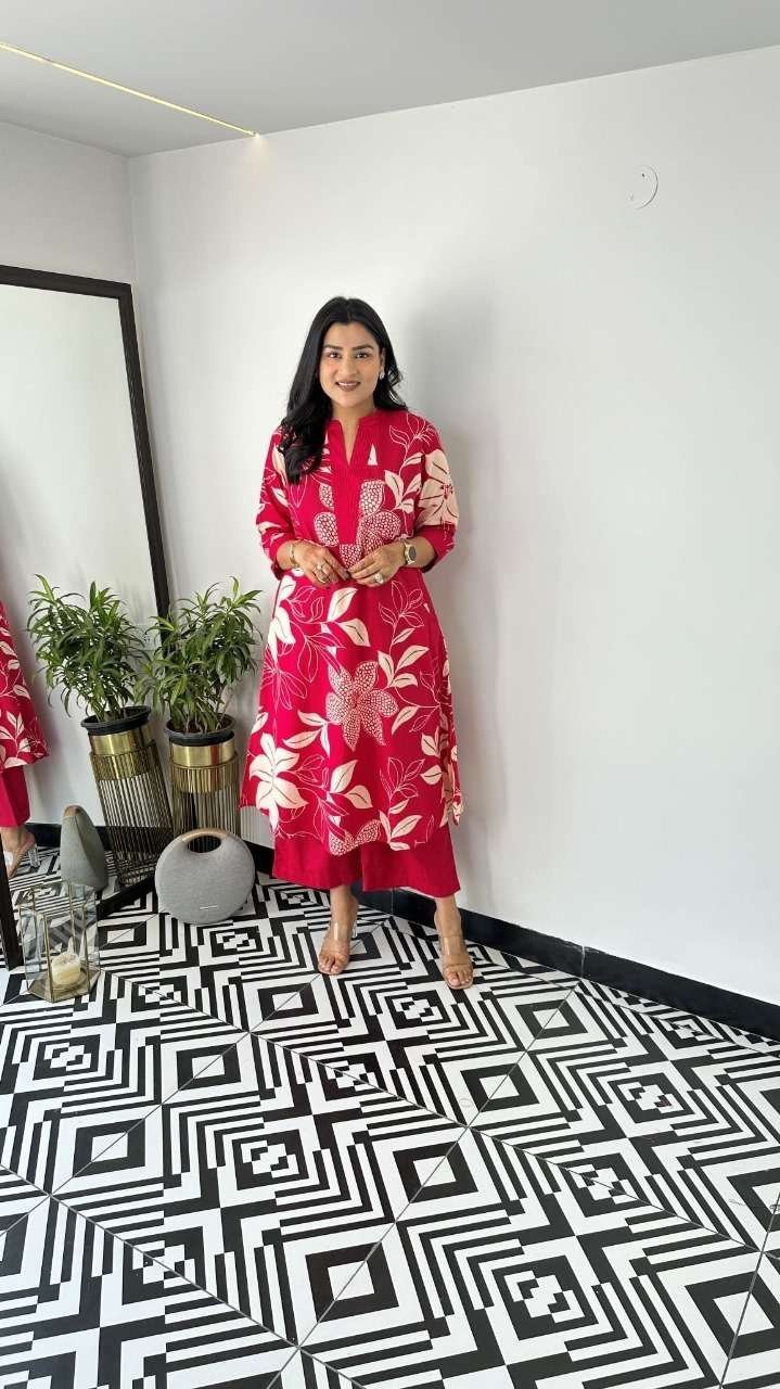 Women’s Cotton Floral Printed Straight Kurti With Pant Set