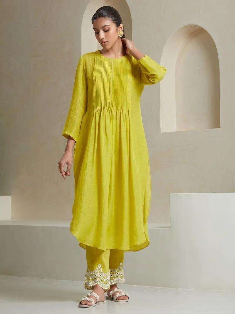 Women’s Cotton Printed Line Flared Straight Kurti with Palazzo and Dupatta (Parrot Green)
