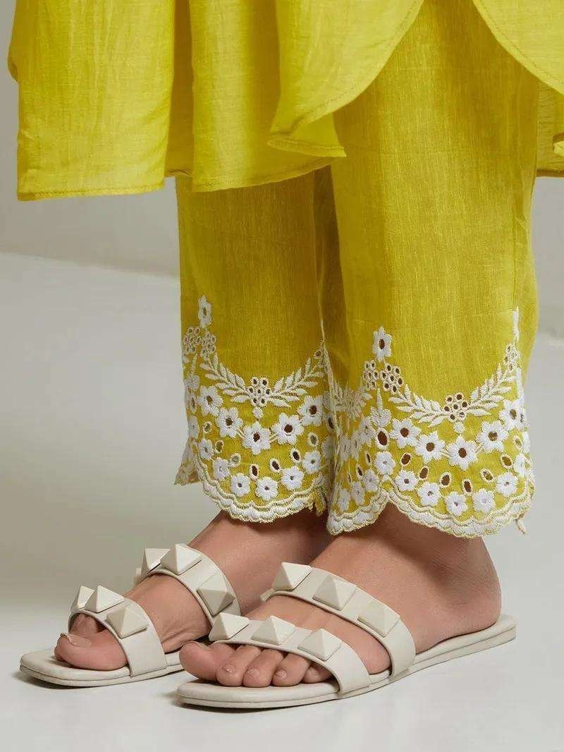Women’s Cotton Printed Line Flared Straight Kurti with Palazzo and Dupatta (Parrot Green)