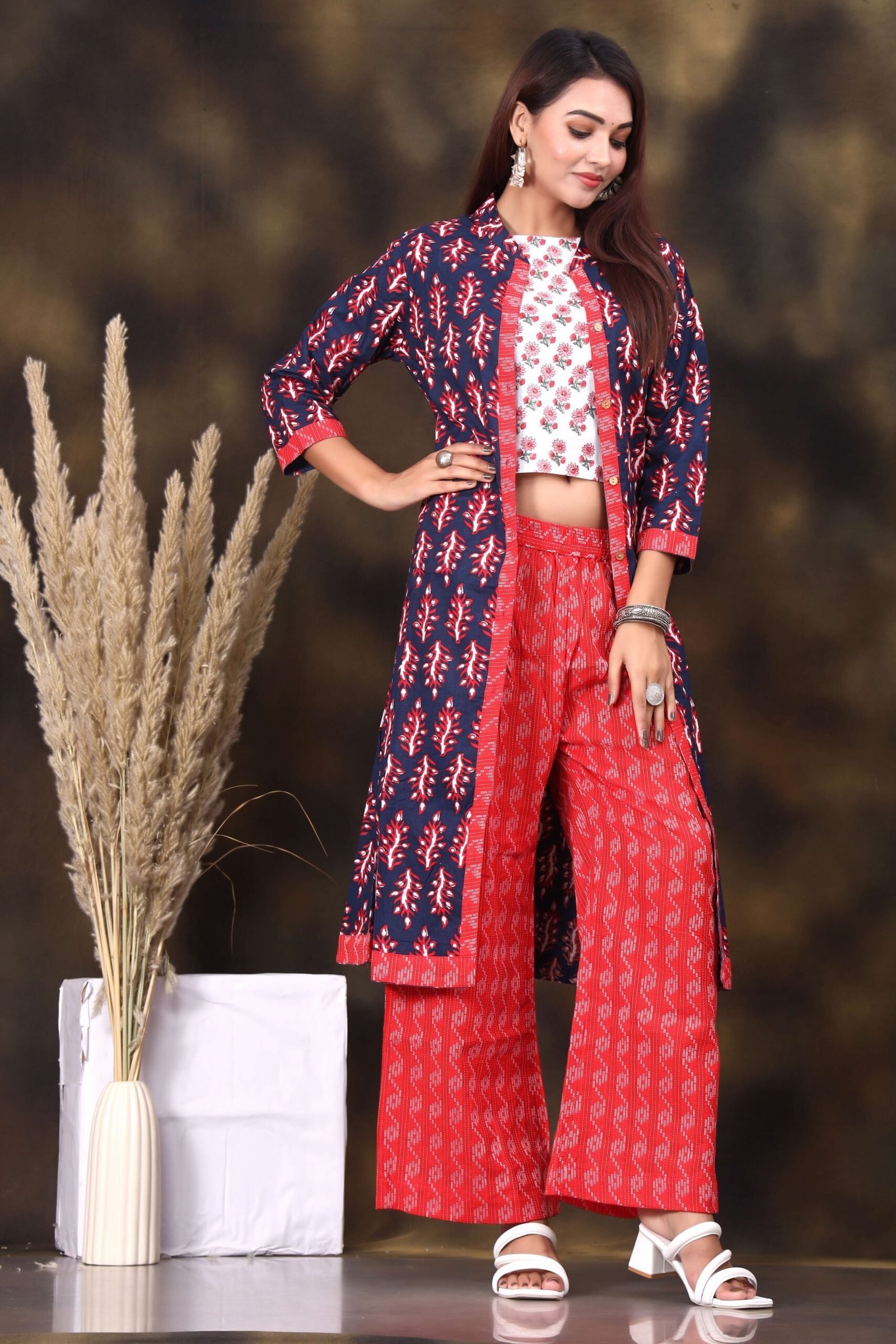 Women’s Printed Long Shrug with Crop Top & Zigzag Pant Set