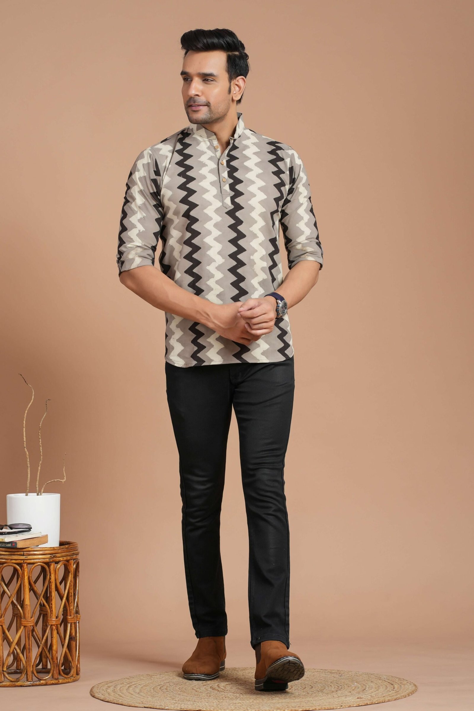 Men’s Cotton Grey Zigzag Printed Kurta ? Casual & Festive Daily Wear