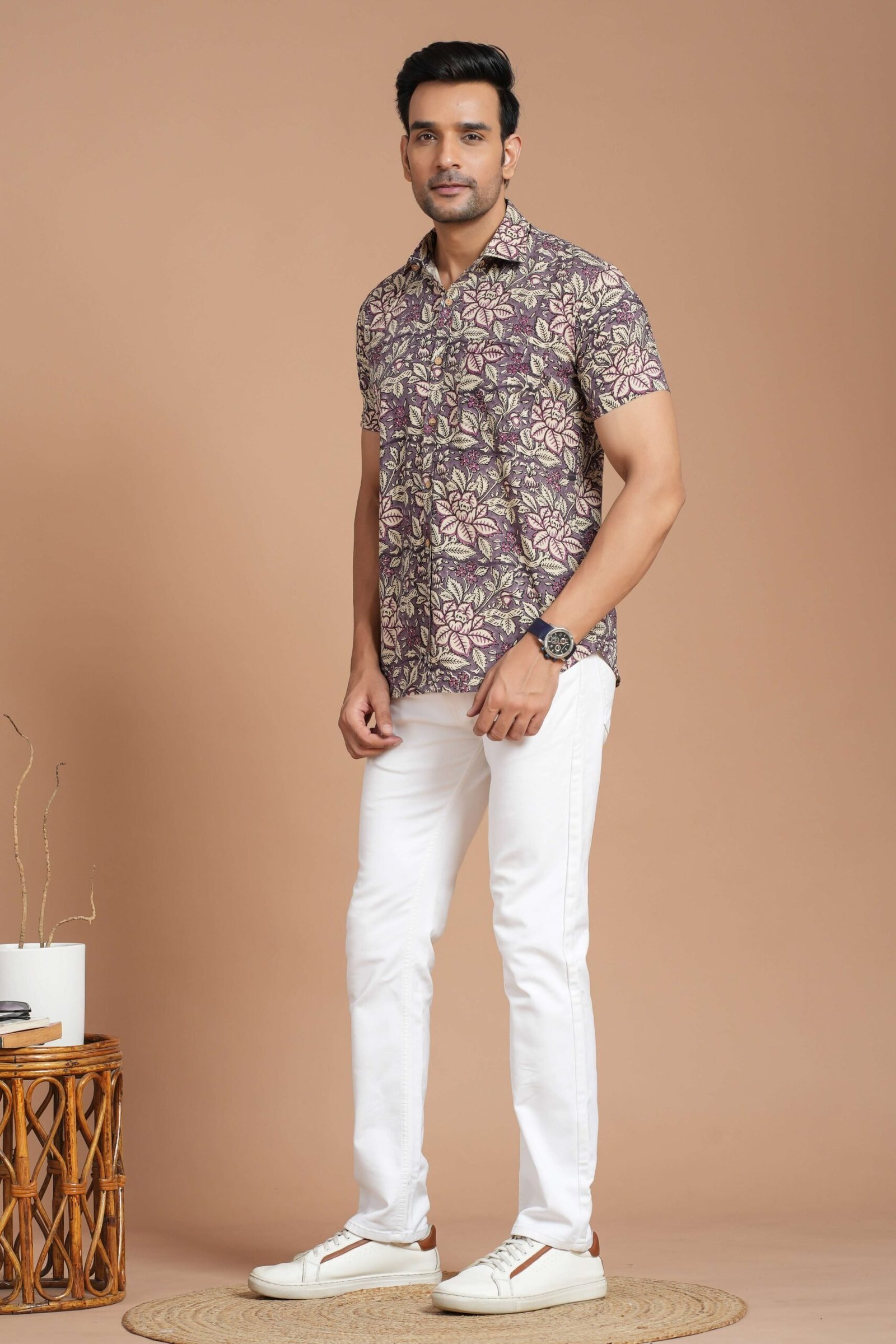 Men’s Cotton Purple Floral Printed Short-Sleeve Shirt ? Casual & Summer Wear
