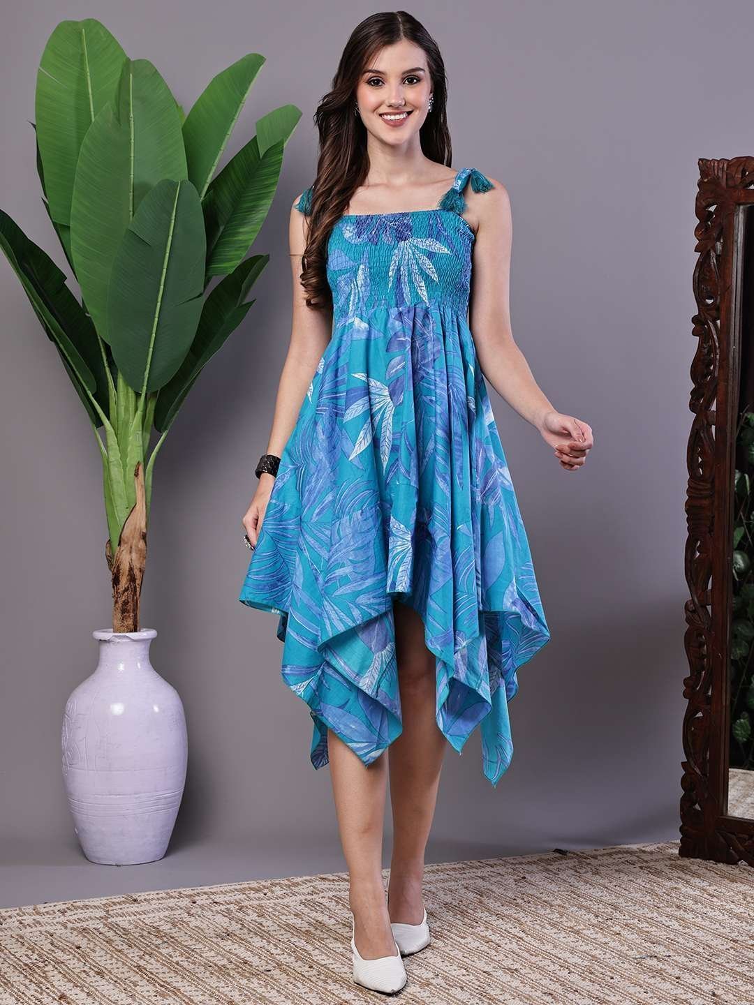 Women’s Blue Printed Asymmetrical Hem Smocked A-Line Dress Midi Dresses