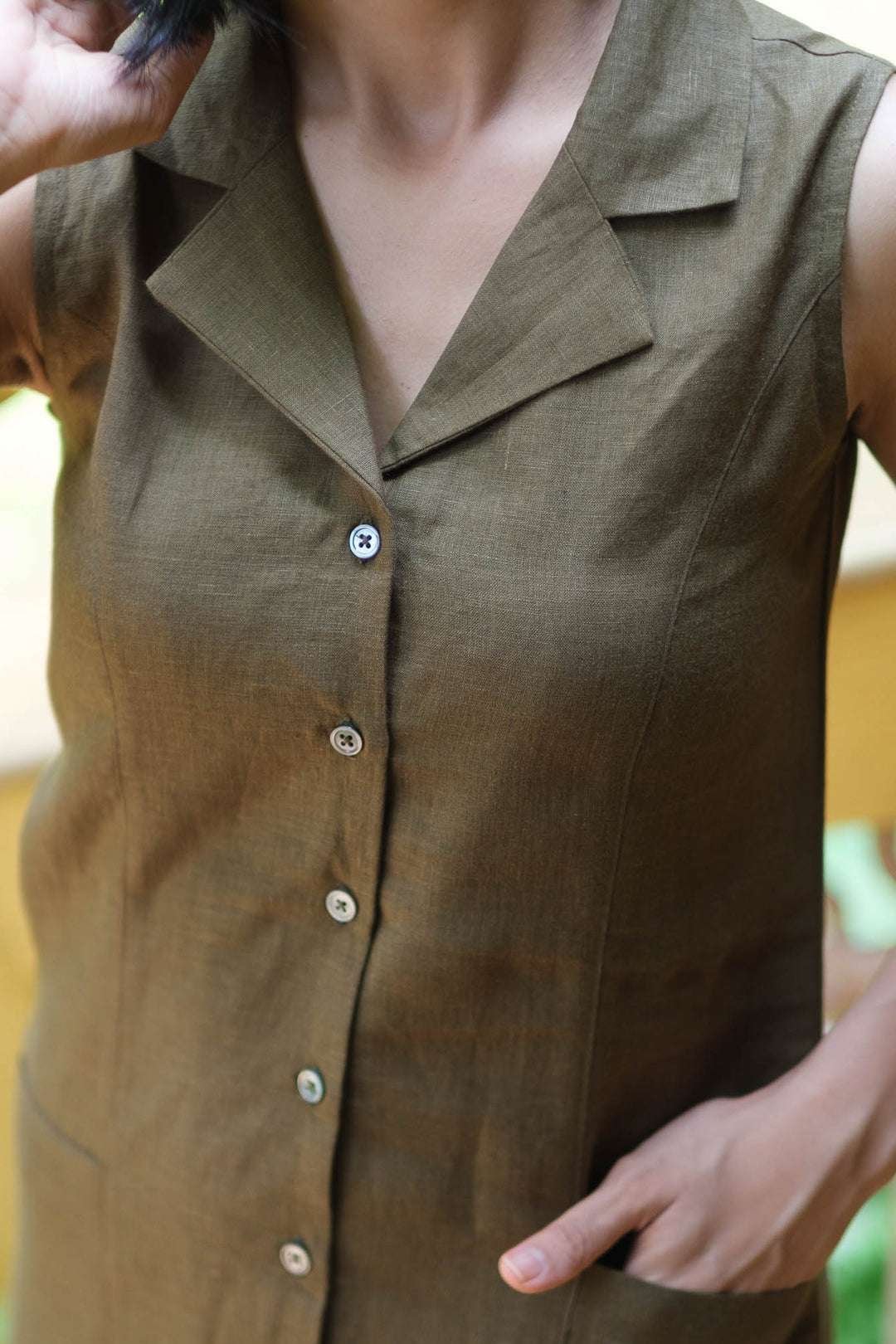 Women’s Cotton Solid Oversized Fit Spread Collar Sleeveless Dresses ( Brown )