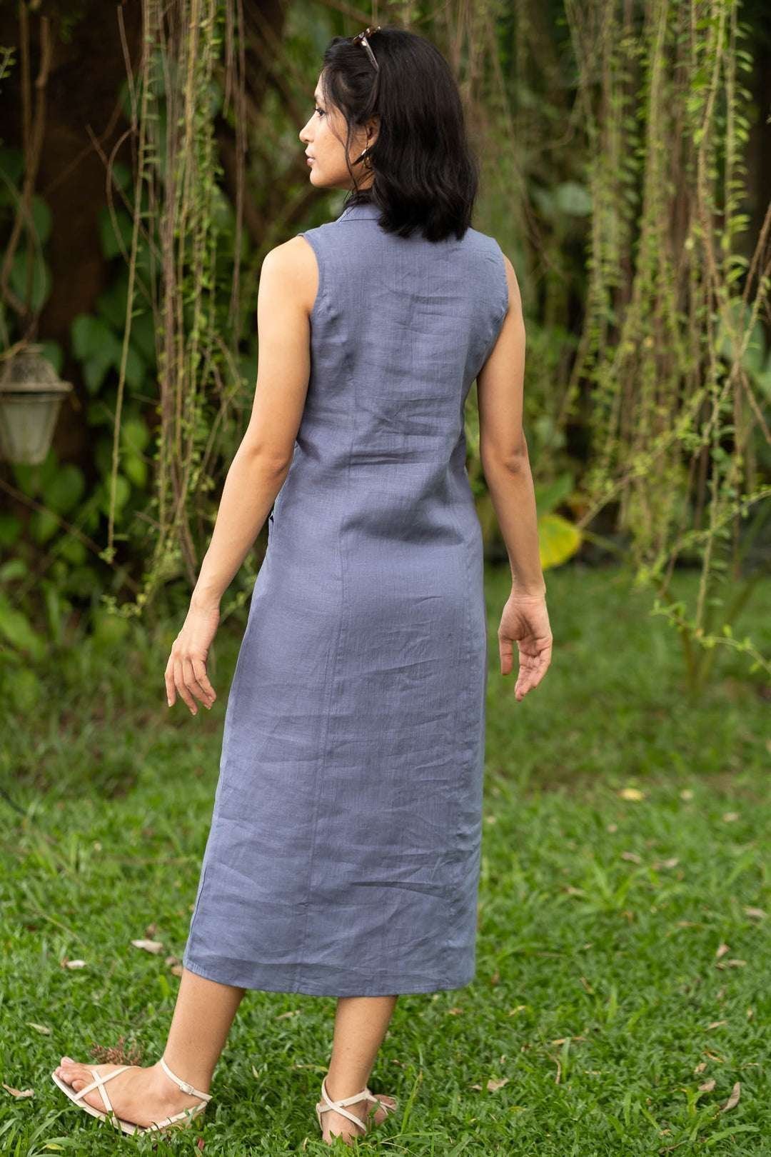 Women’s Cotton Solid Oversized Fit Spread Collar Sleeveless Dresses ( Grey )