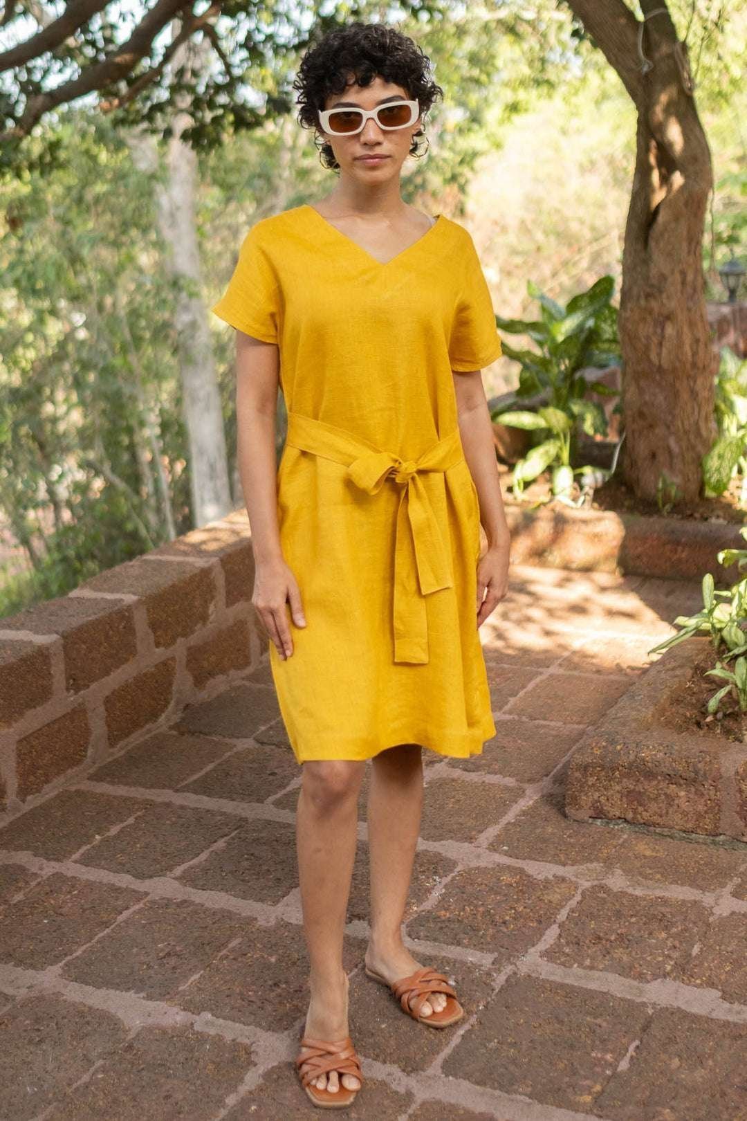 Women’s Cotton Sweet Shift Tunic Short Dress half Sleeves V Neck Causal Mini Dress with Pockets ( Yellow )
