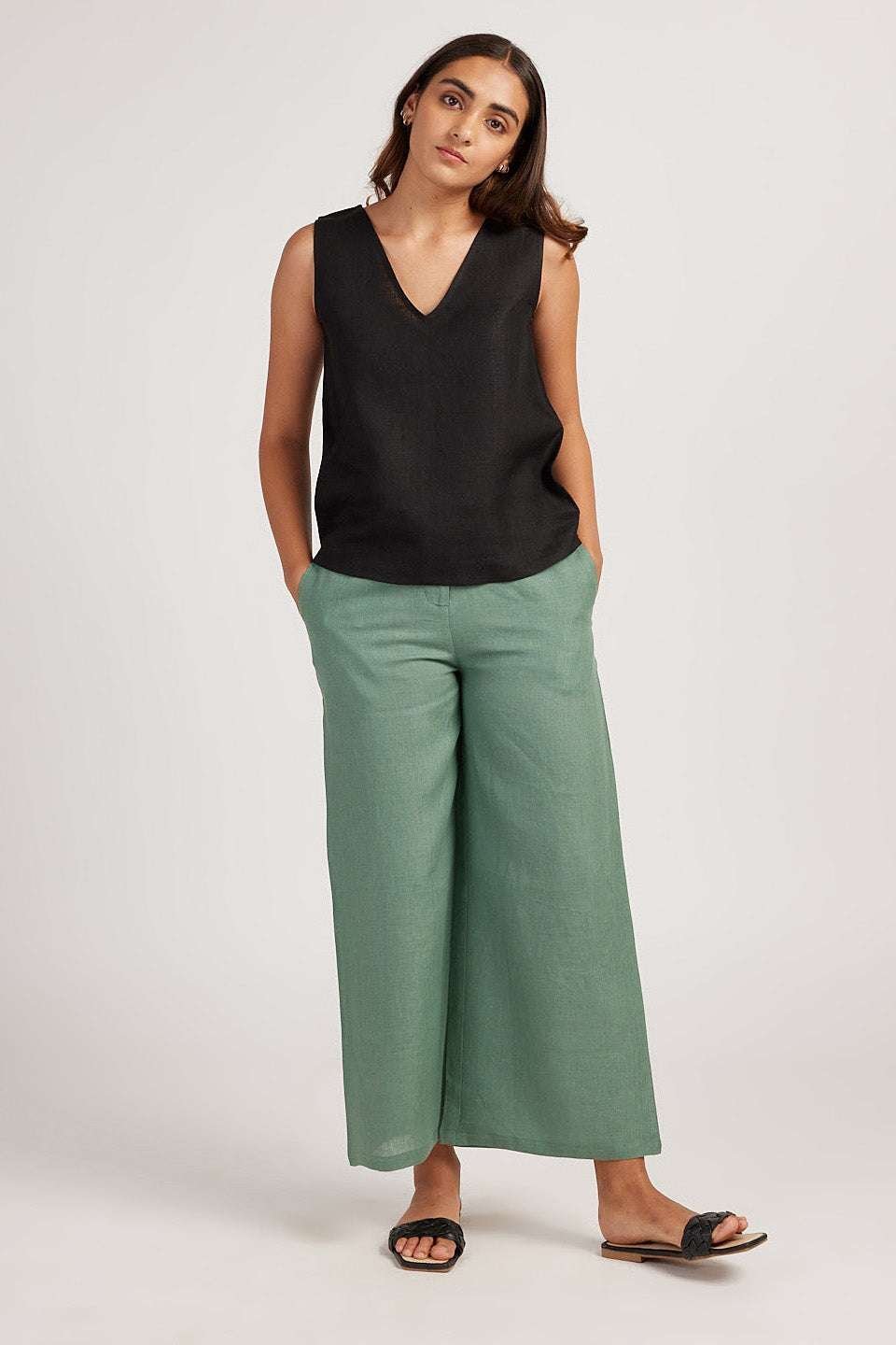 Women’s Cotton Solid V Neck Sleeveless 2 Piece Outfit Loose Tank Top and Wide Leg Palazzo Pants Sets cord set ( Black Pista Green )