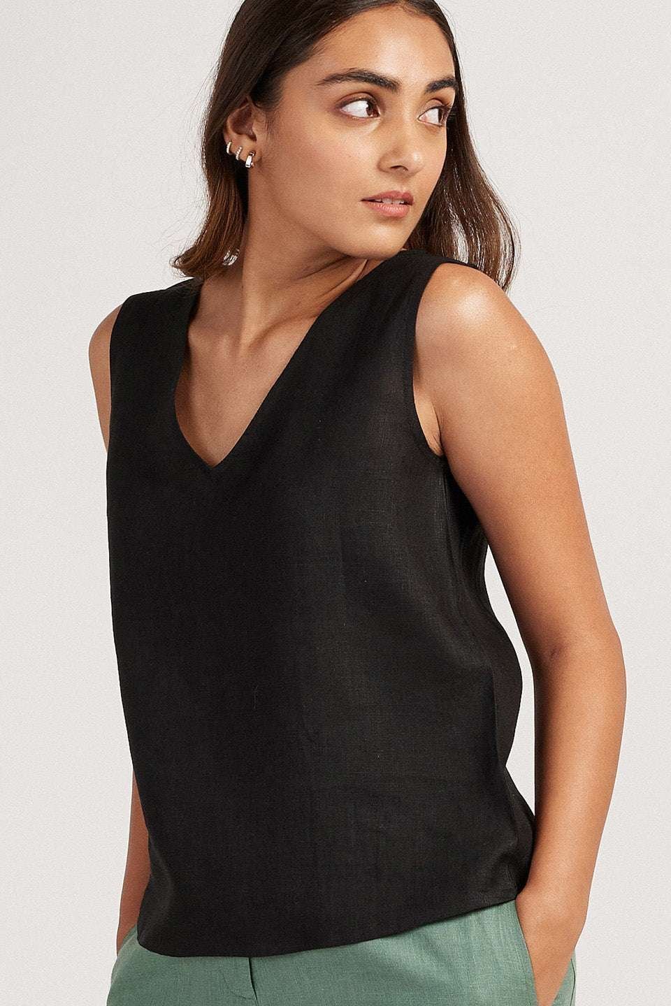 Women’s Cotton Solid V Neck Sleeveless 2 Piece Outfit Loose Tank Top and Wide Leg Palazzo Pants Sets cord set ( Black Pista Green )