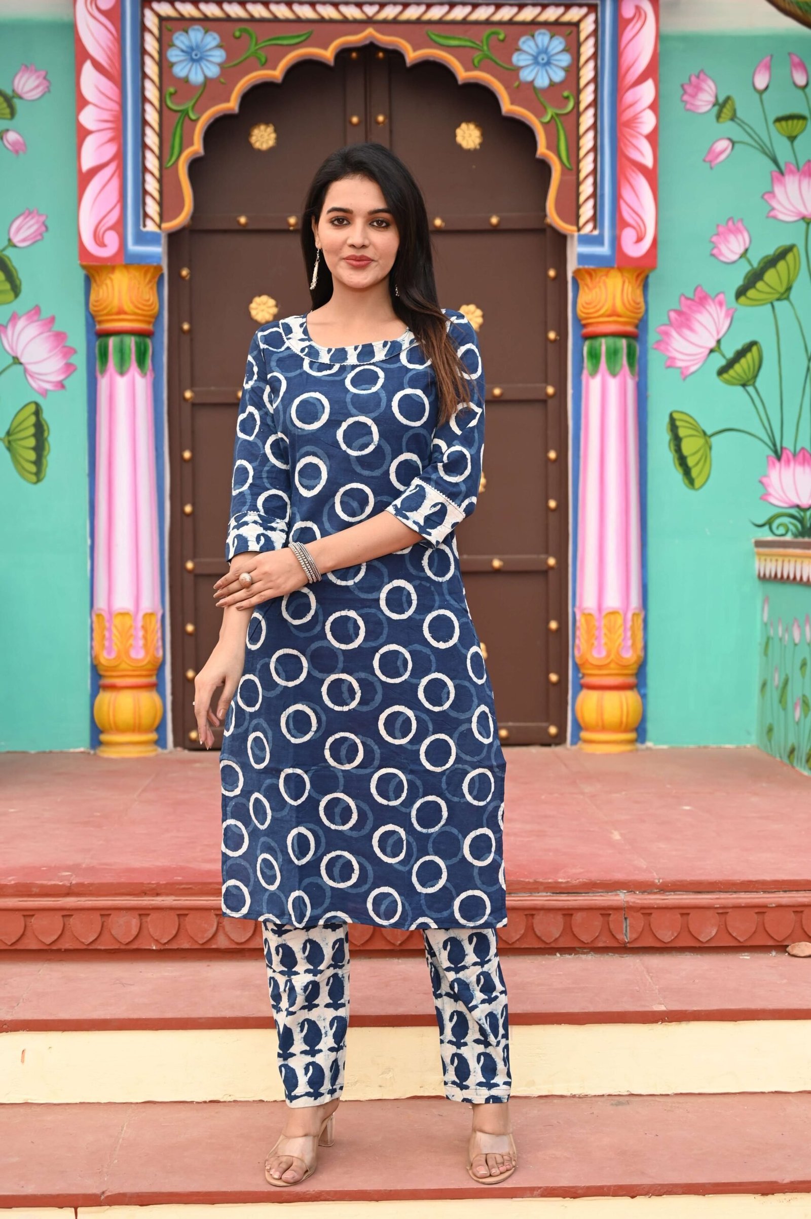 Women?s Blue Cotton Printed Kurta Set with Pants ? Elegant Ethnic Daily & Office Wear