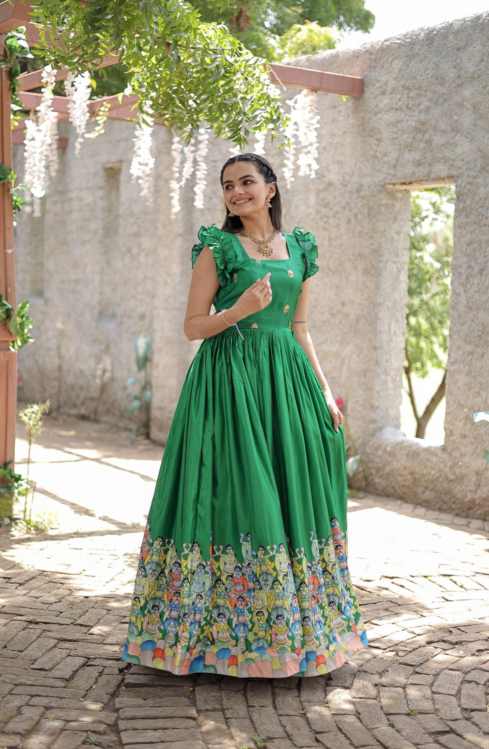 Green Designer Dola Silk Printed Gown ? Sleeveless Fancy Square Neck Ready-to-Wear Dress
